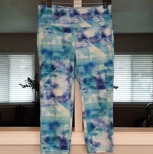 Athleta Multi-Colored Capri Leggings Sz. L